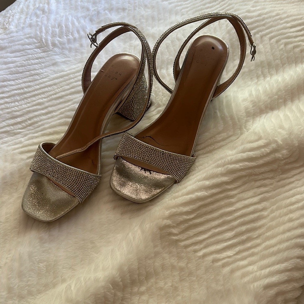 a new day Silver Heels Elegant Design